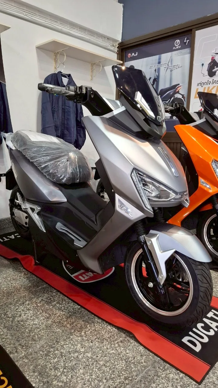 AJ-EV Saber Tiger