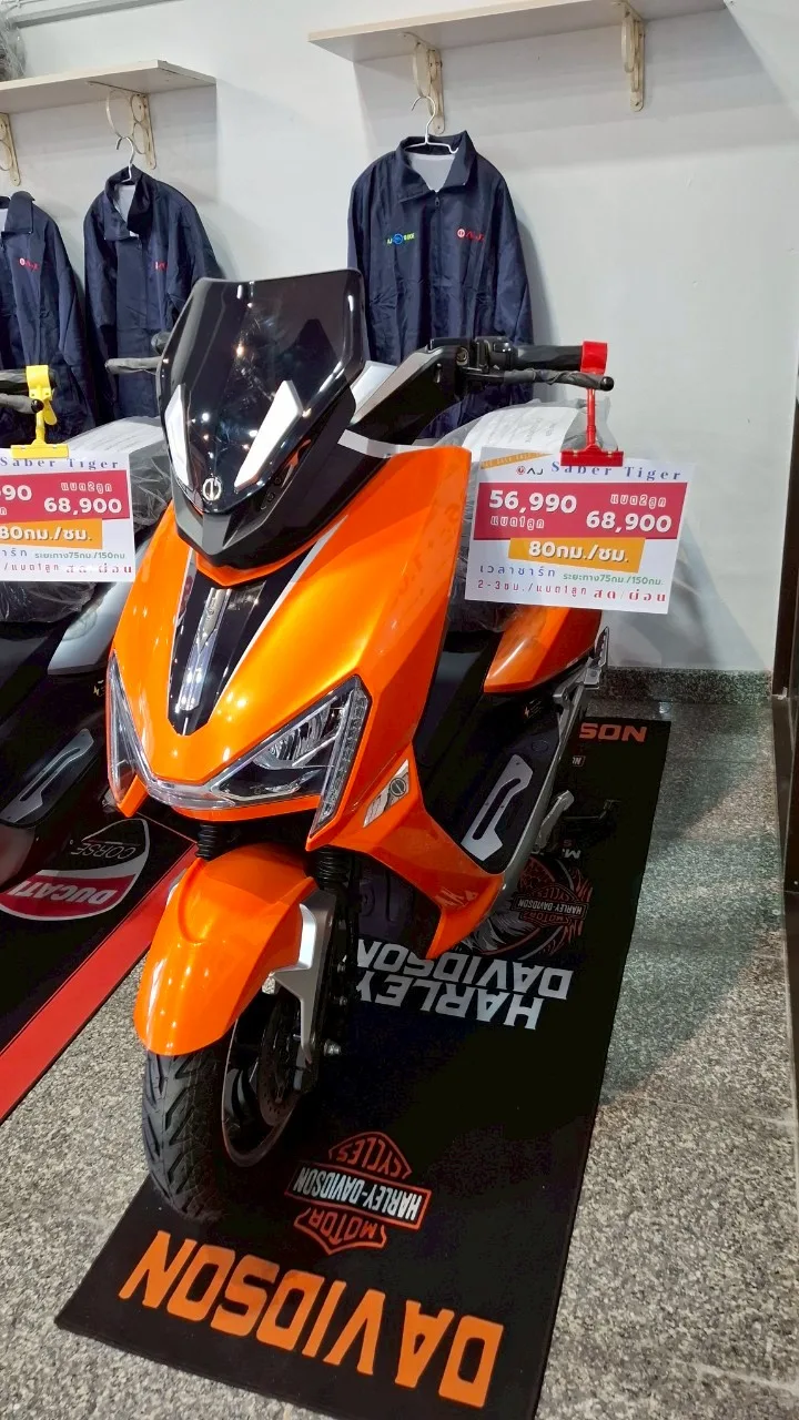AJ-EV Saber Tiger